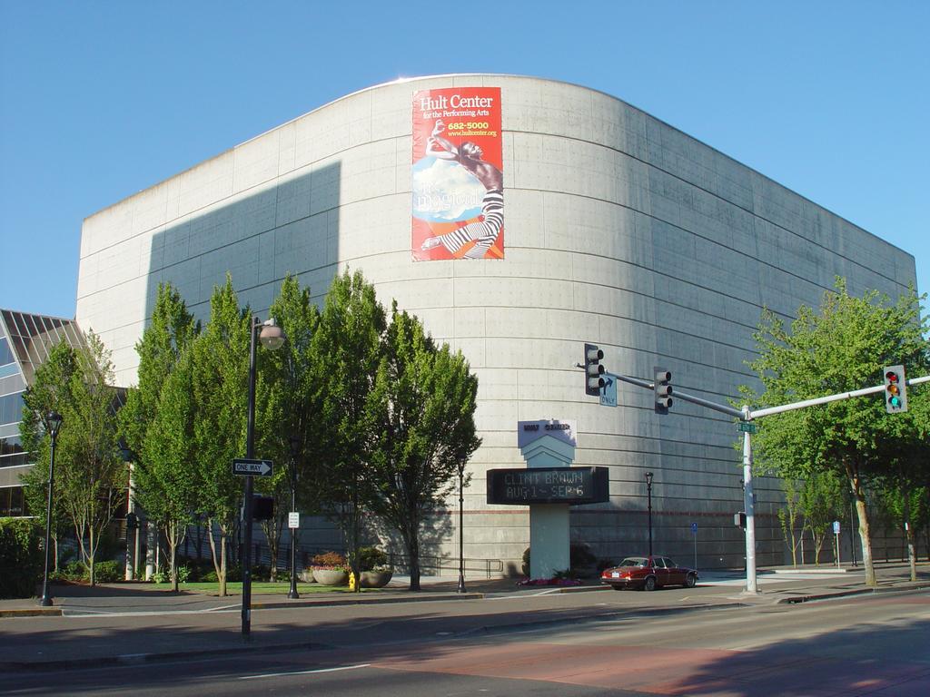 Travelodge By Wyndham Eugene Downtown/University Of Oregon Eksteriør bilde
